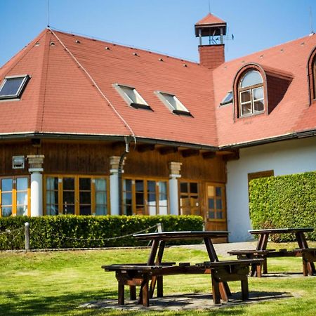 Penzion Terasa, Bed & Breakfast Velké Losiny Buitenkant foto