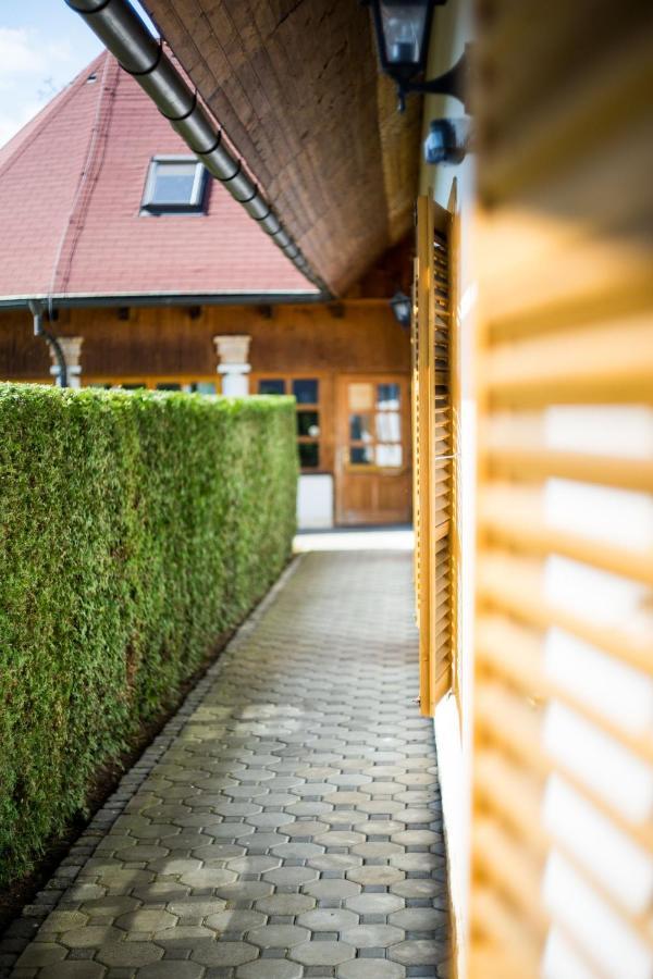 Penzion Terasa, Bed & Breakfast Velké Losiny Buitenkant foto