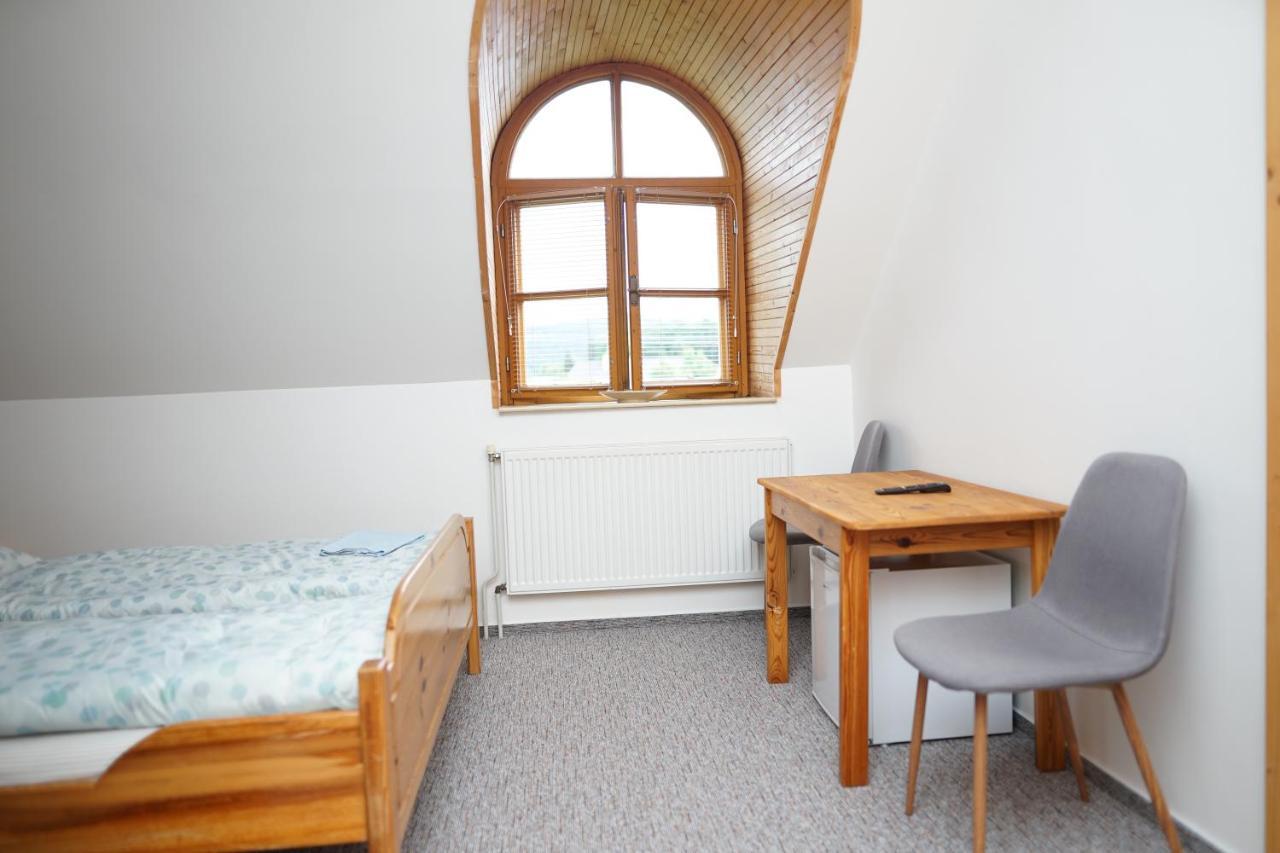 Penzion Terasa, Bed & Breakfast Velké Losiny Buitenkant foto